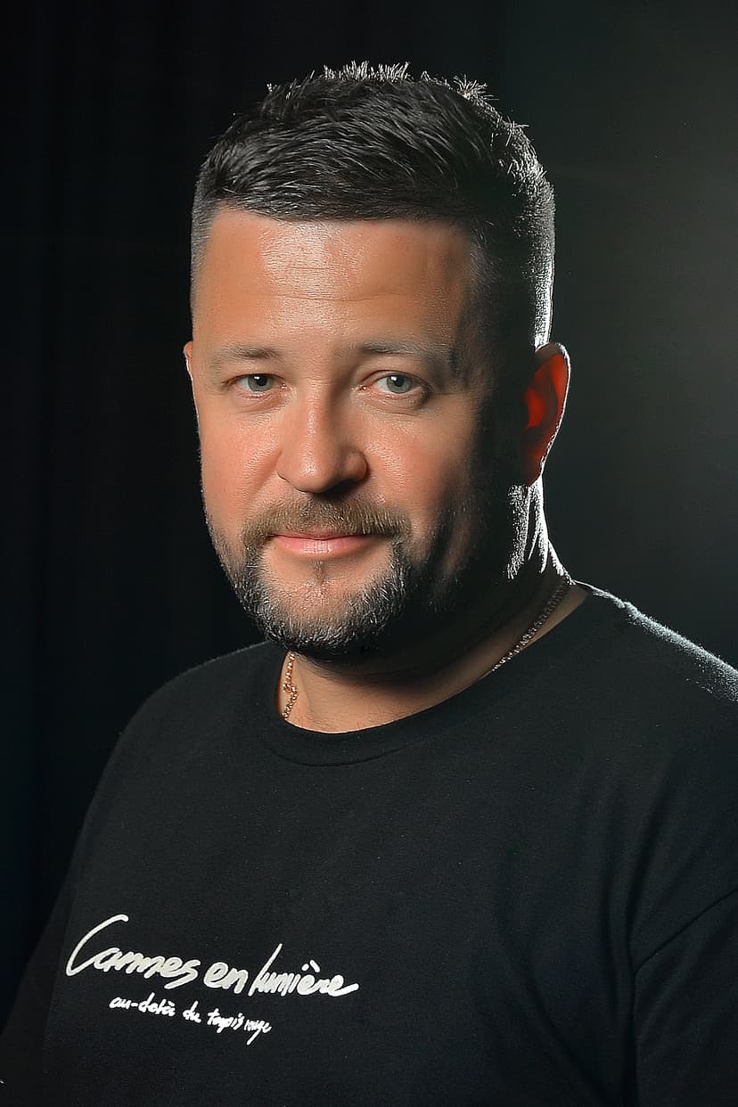 Максим Попович